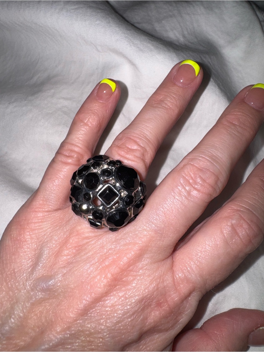 Vintage Style Black Crystal Dome Adjustable Ring
